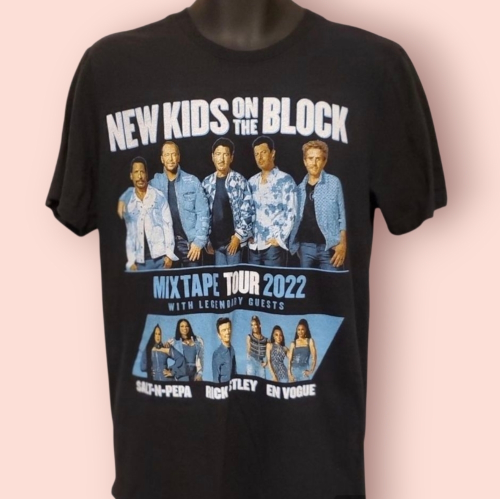 NEW KIDS ON THE BLOCK concert tee medium